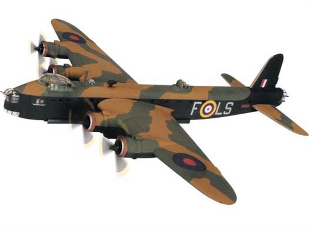 Corgi 1/72 AA39501 Preowned Short Stirling Mk1 N6086 LS-F MacRoberts Reply 15 Sqn RAF Wyton Oct 1941 Bomber Model