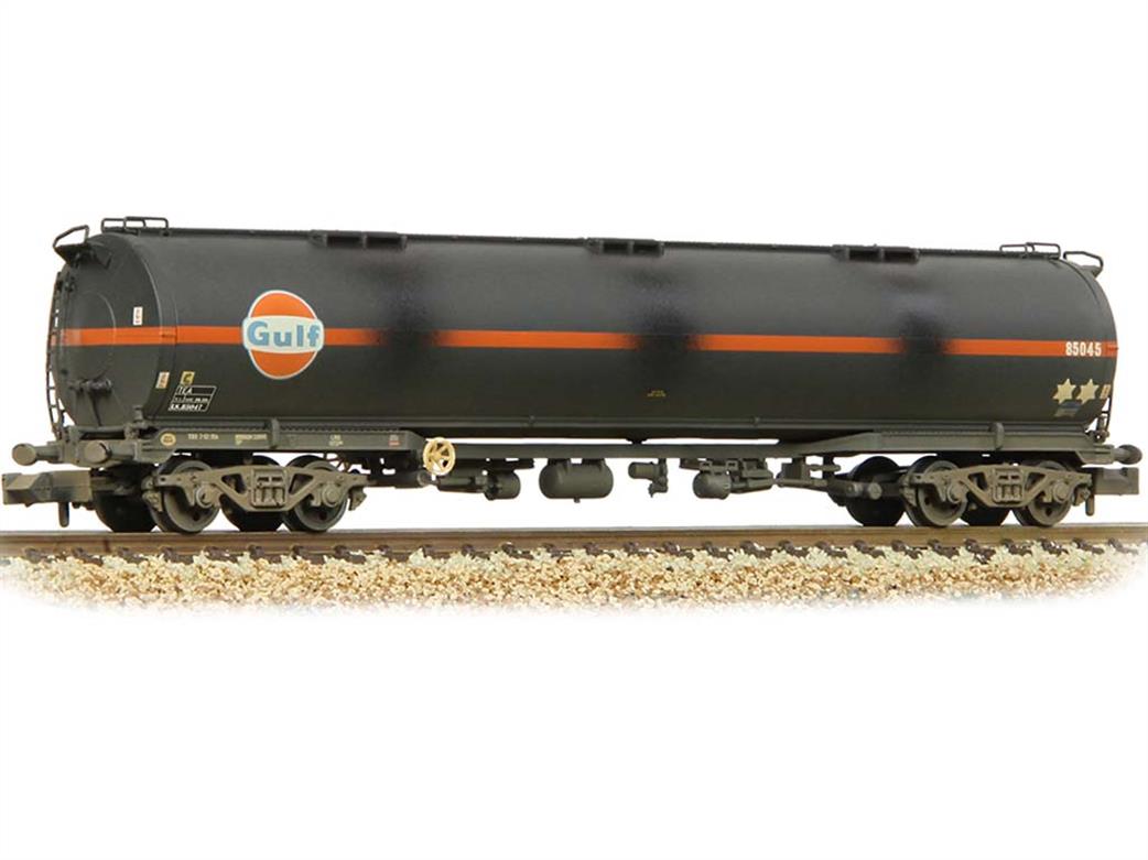 Graham Farish N 373-566A BP 102tonne TEA Bogie Tank Wagon 83377 Black