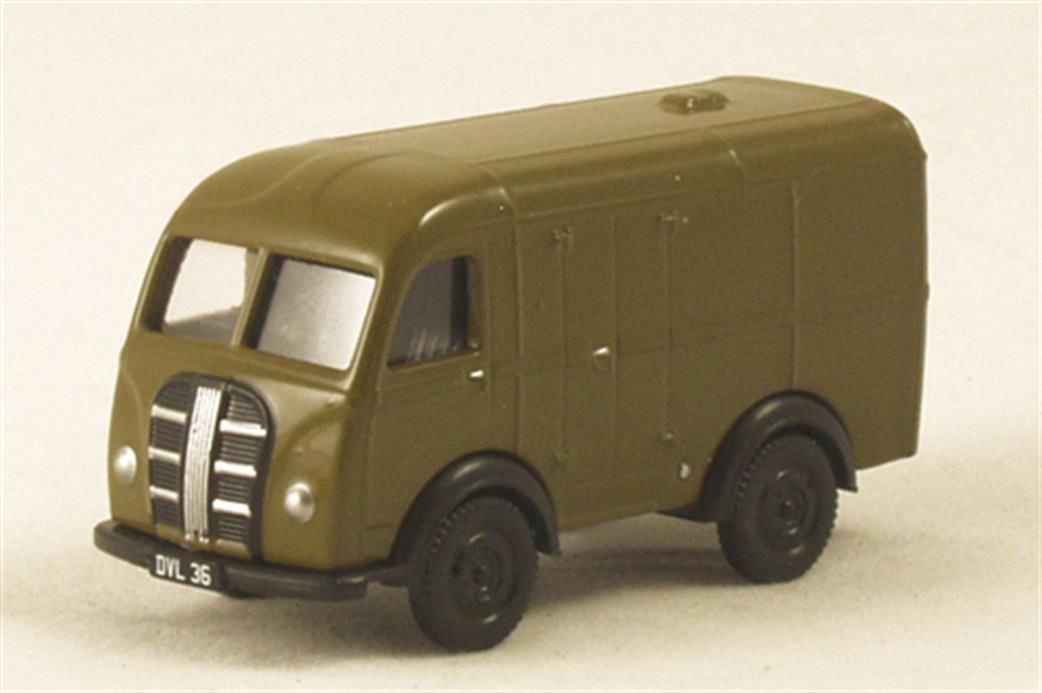 Classix Scenix 1/76 EM76691 Austin K8 3 Way Van Green