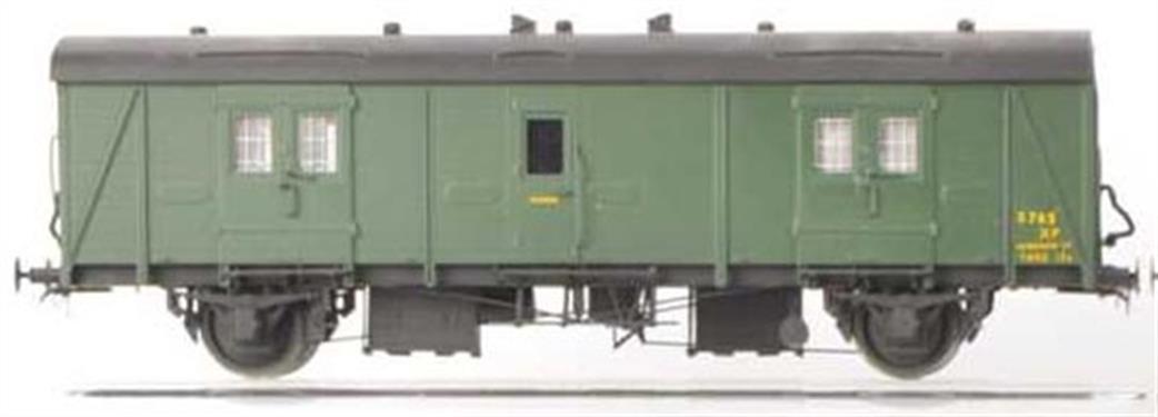 Preowned O Gauge SH16 Slaters Kit Built 7C022 SR BY 4 Wheel Luggage Van with Guards Office