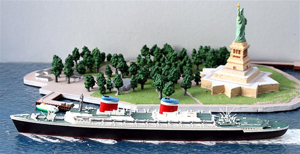 Mercator 1/1250 M906 sh United States 1952 Ocean Liner Model secondhand model