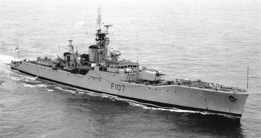 Albatros 1/1250 Alk303 HMS Rothesay F107 Type 12 British Frigate