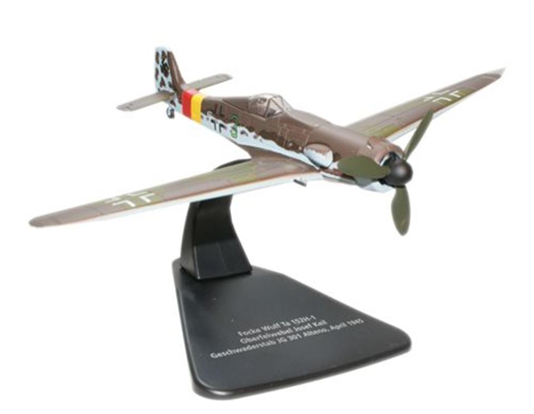 Oxford Diecast 1/72 AC028 Focke Wulfe FW Ta152 Fighter Aircraft