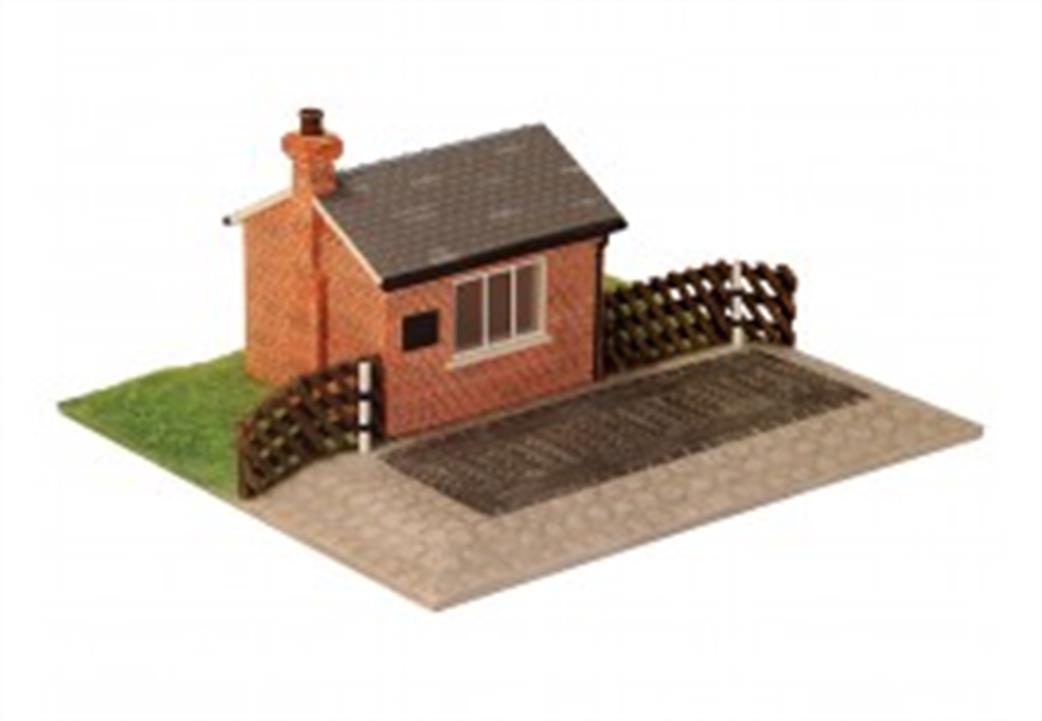 Hornby OO r9738 Weighbridge NER