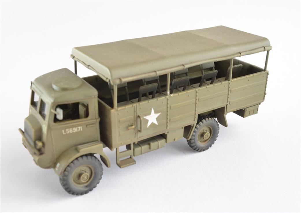 IBG Models 1/72 72003 Bedford QLT 3-ton 4x4 British Troop Carrier Truck Kit