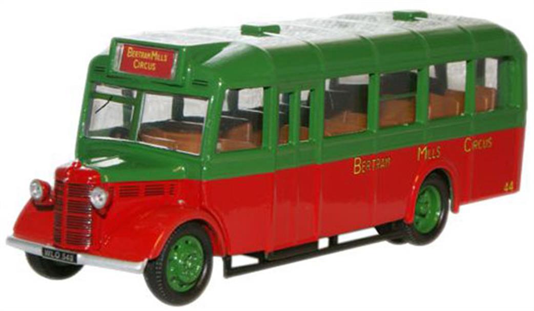 Oxford Diecast 1/76 76OWB007 Bertram Mills Bedford OWB