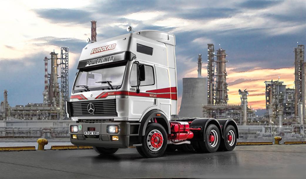 Italeri 1/24 3924 Mercedes Benz SK Eurocab 6x4 Truck Cab Kit