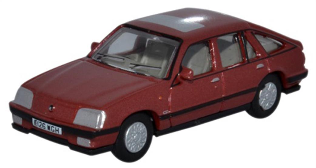 Oxford Diecast 1/76 76CAV002 Vauxhall Cavalier Carnelian Red