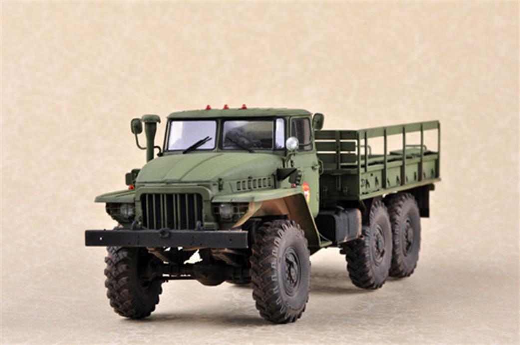 Trumpeter 1/35 01027 Russian URAL-375D Truck Kit