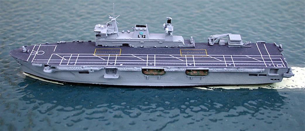 Albatros 1/1250 Alk96A HMS Ocean, Royal Navy LPH Helicopter Carrier 2014