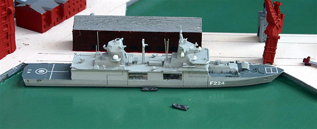 Albatros 1/1250 Alk231B Sachsen-Anhalt German Type F125 Frigate 2016 Waterline Model