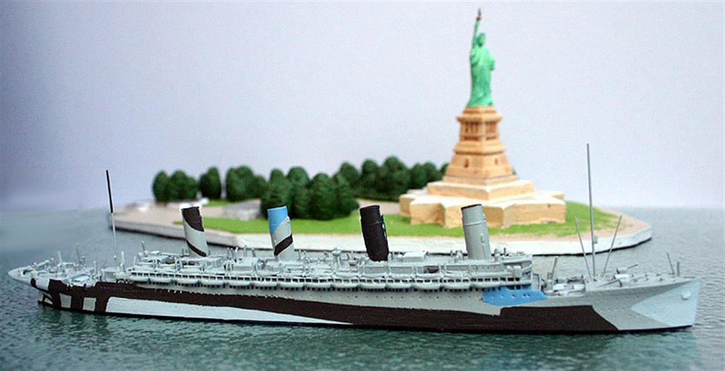 CM Models 1/1250 CM-P39 Olympic in dazzle camouflage as a troopship