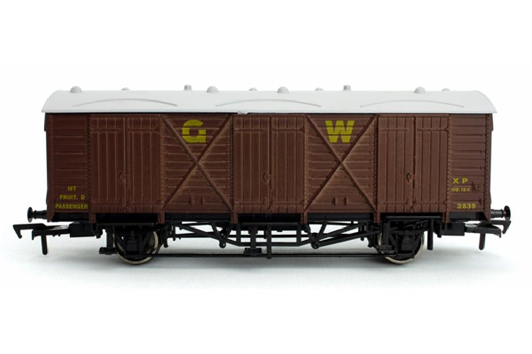 Dapol OO 4F-014-041 GWR 2865 Fruit D Express Fruit Van GWR Brown G W