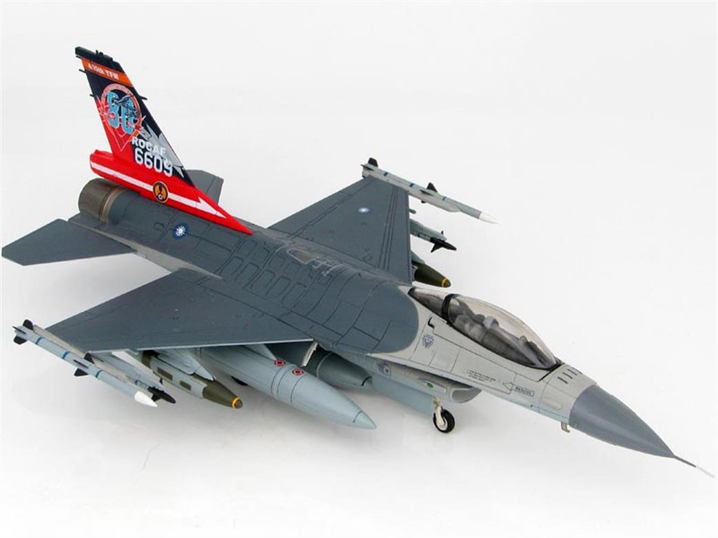 Hobby Master 1/72 HA3857 Lockheed F-16A Fighting Falcon 6609, ROCAF Solo Demo 2017