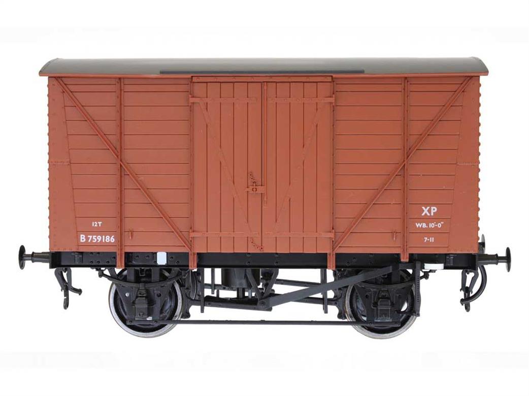 Dapol O Gauge 7F-056-023 BR B759186 Diagram 1/208 12-Ton Plank Sided Ventilated Box Van Bauxite Livery Early Lettering