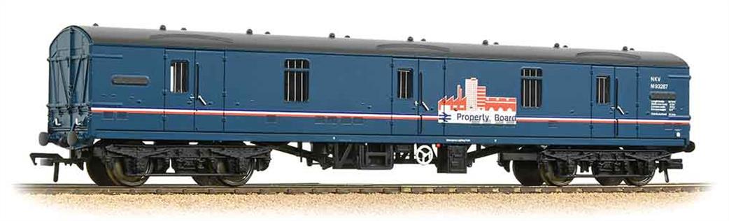 Bachmann OO 39-277A BR Mk1 GUV General Utility Van BR Blue Property Board