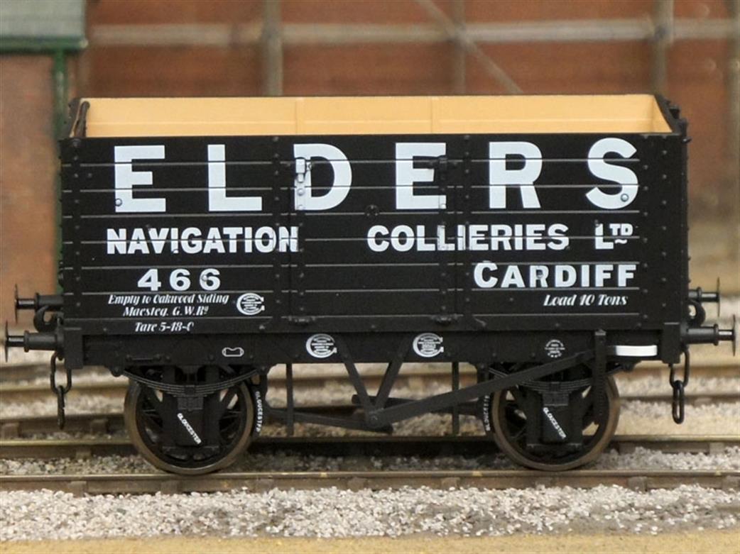 Dapol O Gauge 7F-073-002W Elders Navigation Collieries, Cardiff RCH 1887 7 Plank Wagon 466 Weathered