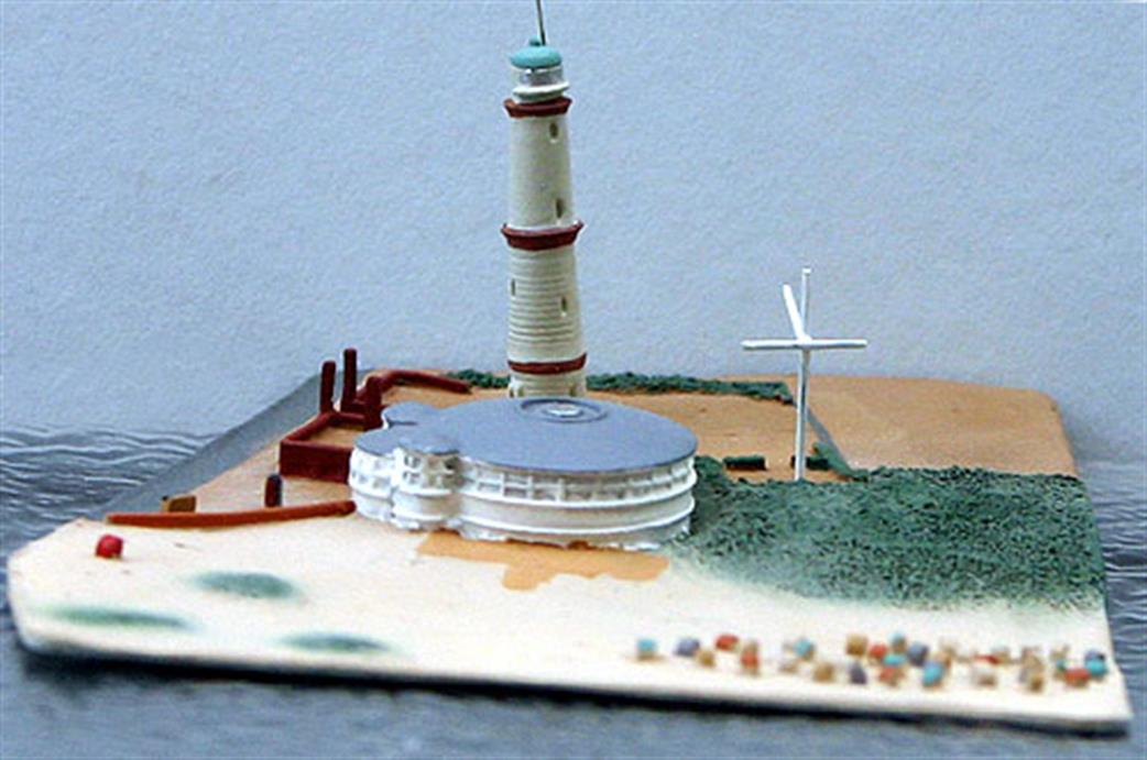 Pharos 1/1250 Ph24 Warnemunde lighthouse and Teapot Cafe 1930s to 1960