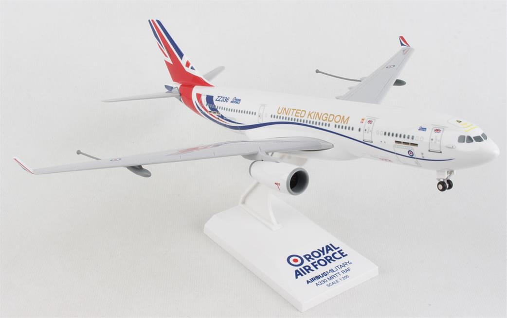 Skymarks 1/200 SKR1058 RAF A330 Voyager Vespina ZZ336 Model with landing Gear