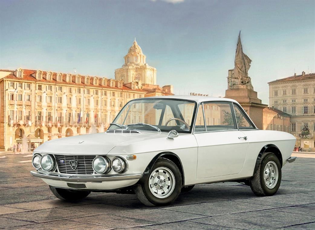 Italeri 1/24 3619 Lancia Fulvia Coupe 1.6HF Fanalone