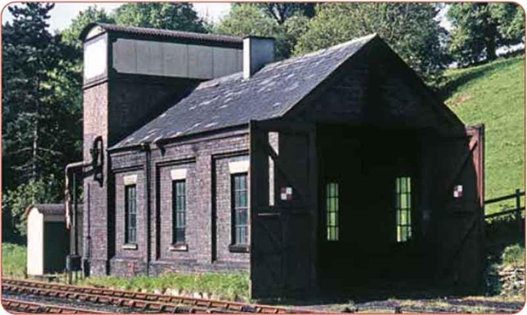 Peco O Gauge LK-706 Small Engine Shed Kit