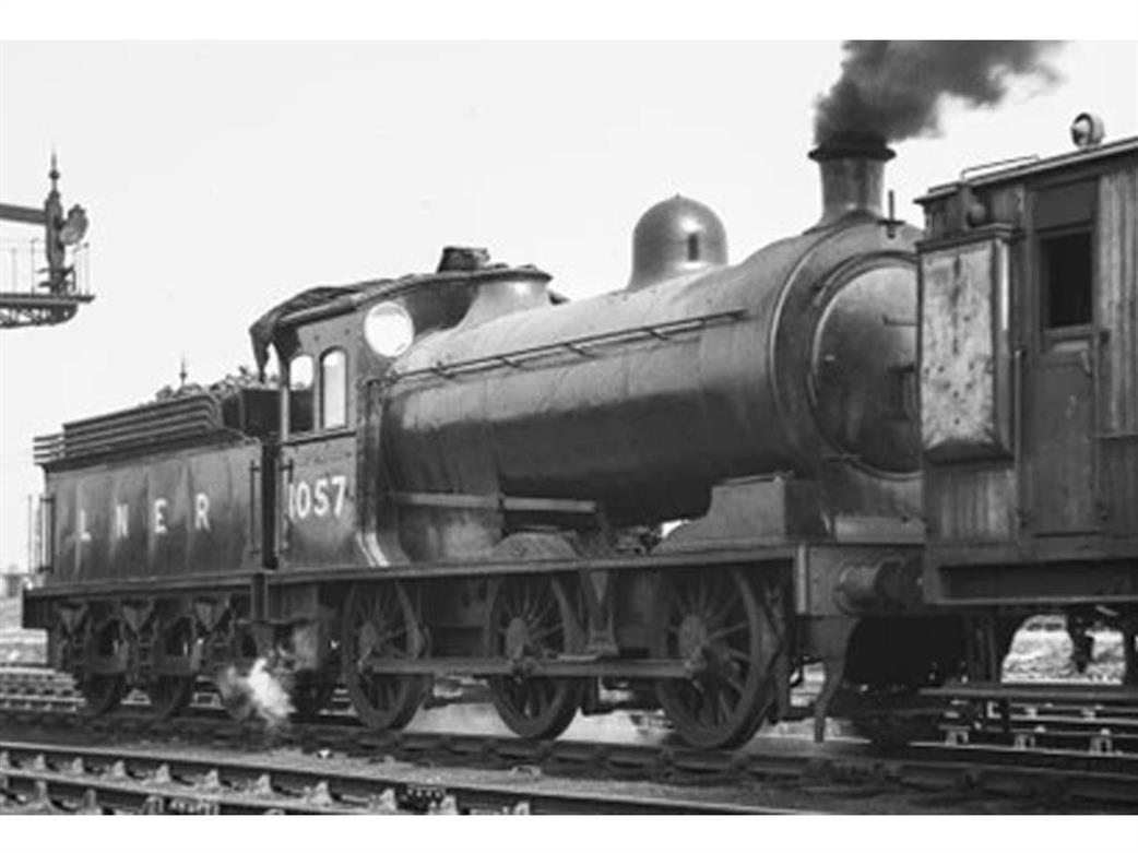 Oxford Rail OO OR76J26001 LNER 1057 Class J26 0-6-0 Goods Engine Plain Black