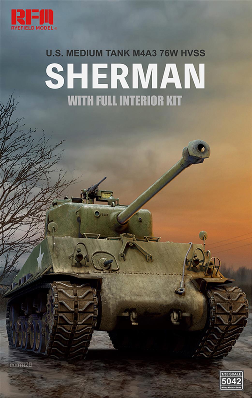 Rye Field Model 1/35 5042 Sherman M4A3E8 with Full Interior Tank Kit