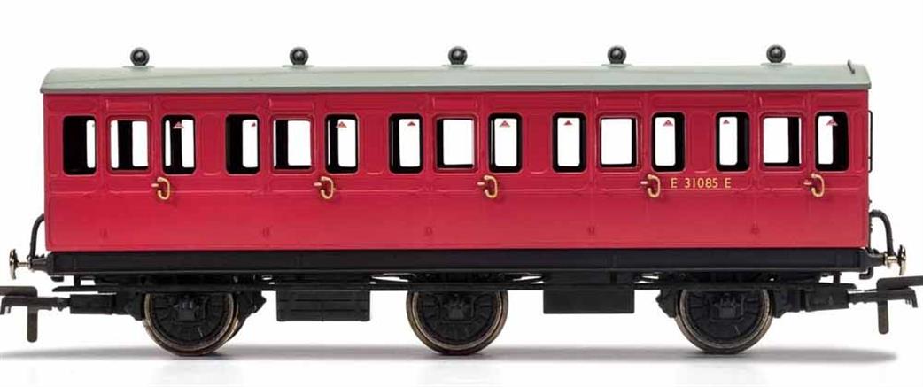 Hornby OO R40078A BR, 6 Wheel Coach, 3rd Class, E31085 - Era 4