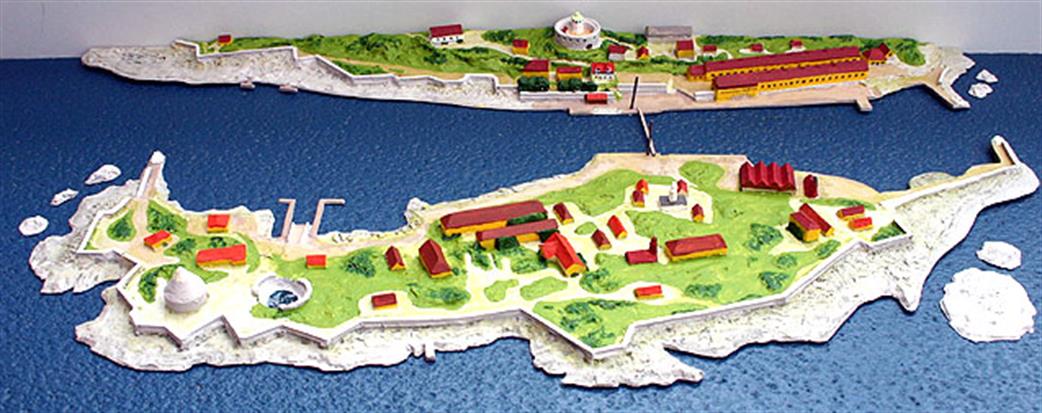 Coastlines 1/1250 CL-HMA11wl Christianso Harbour diorama waterline model