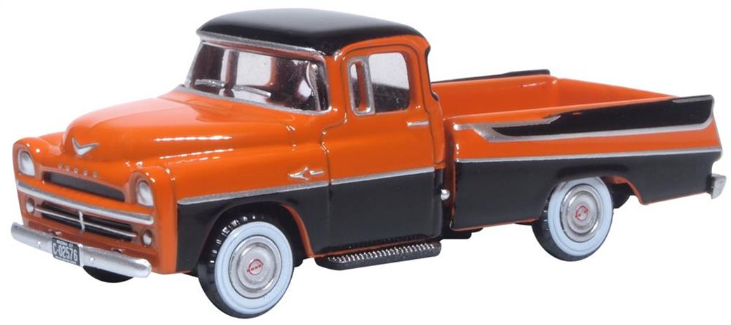 Oxford Diecast 1/87 87DP57004 Dodge D100 Sweptside Pick Up 1957 Omaha Orange/Jewel Black