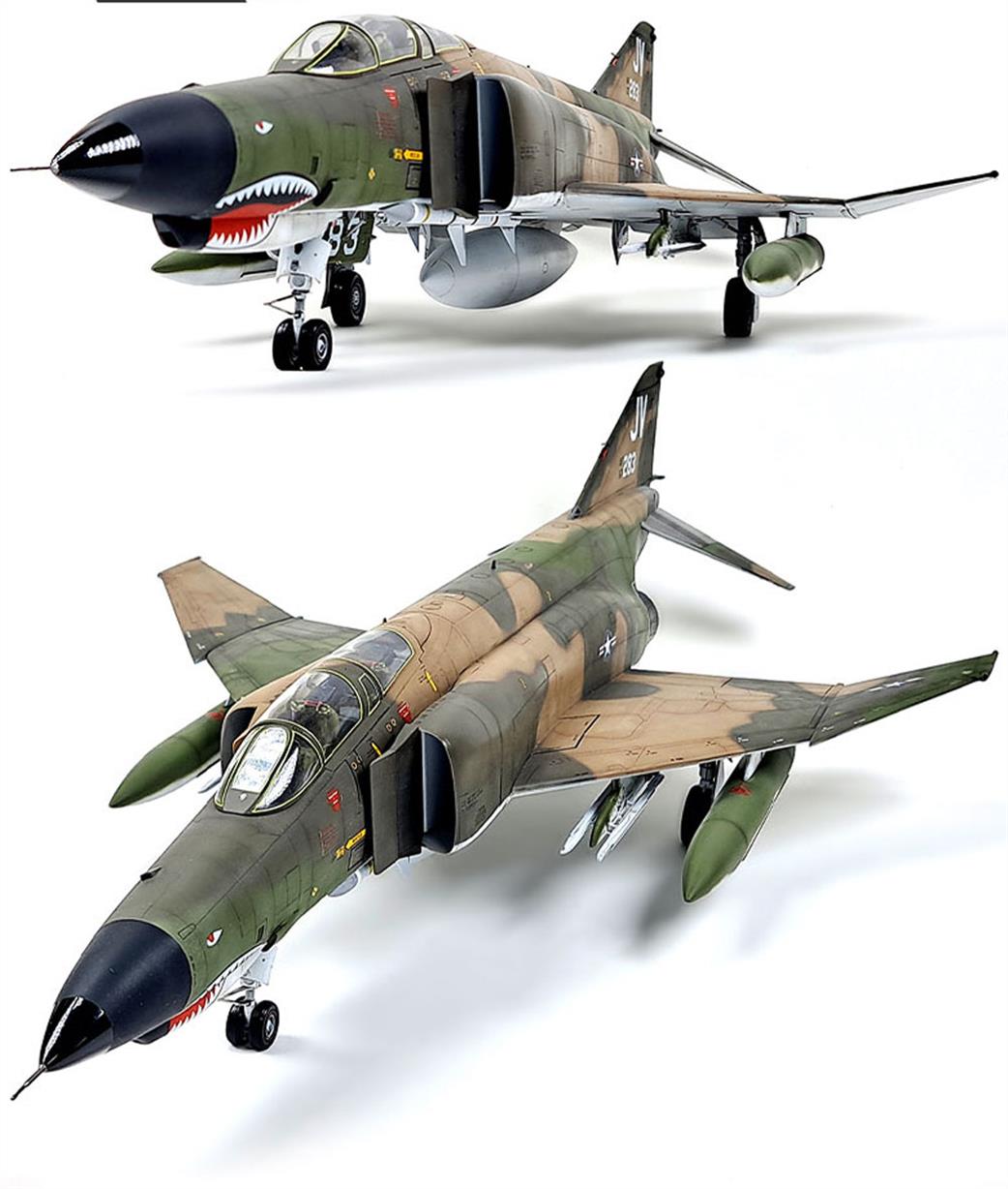 Academy 1/32 12133 USAF F-4E Phantom Vietnamese War