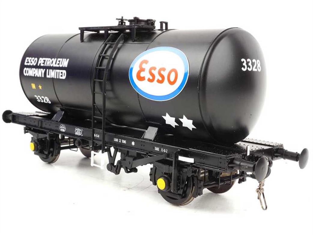 Heljan O Gauge 1011 35-tonne 4-Wheel Class B Oil Tank Wagon Esso Black Early