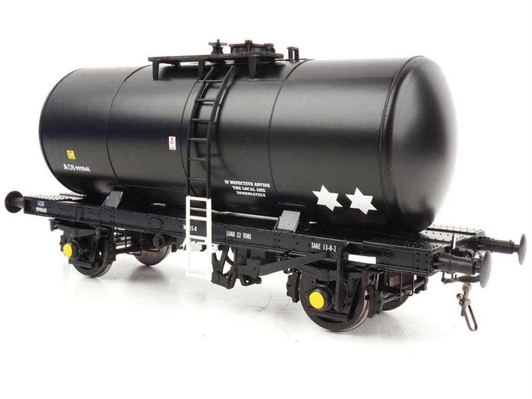 Heljan O Gauge 1016 35-tonne 4-Wheel Class B Oil Tank Wagon Waste Oil