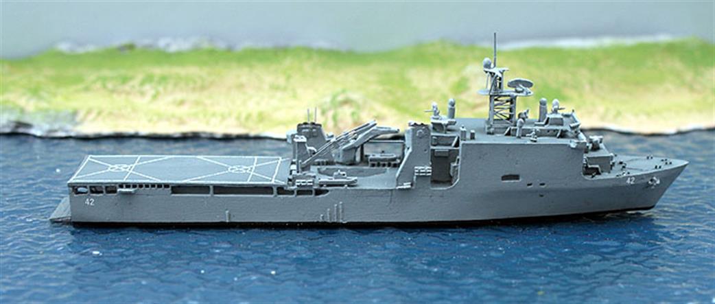 Albatros 1/1250 ALK701A USS Germantown LSD-42 Landing Ship Model