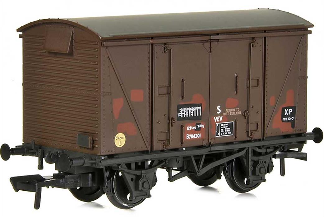 Bachmann OO 38-873 BR 12 Ton Vanwide Covered Box Van Dirty Bauxite TOPS Lettering VEV