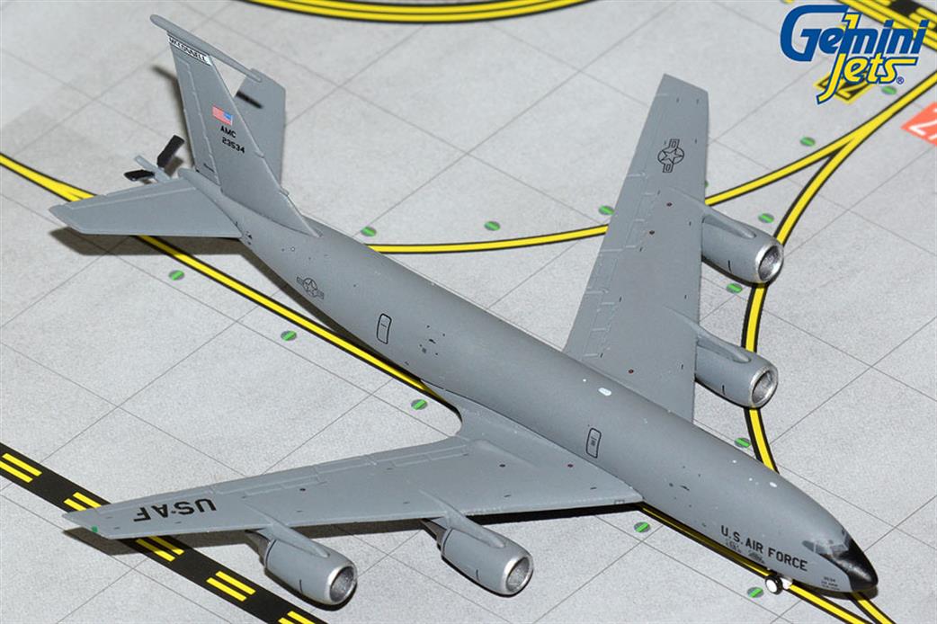 Gemini Jets 1/400 GMUSA120 USAF Boeing KC-135R Stratotanker Mcconbell AFB Military Aircraft Model