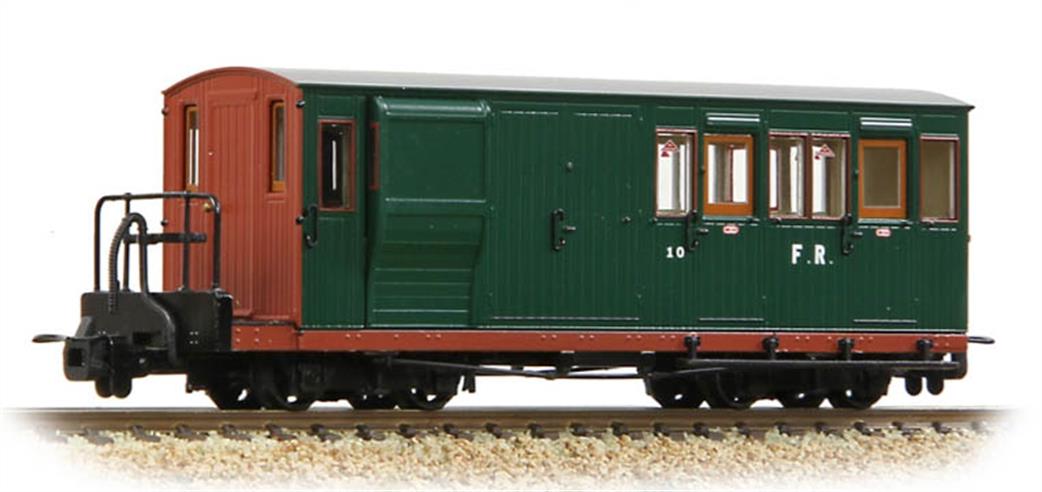 Bachmann OO9 394-080 Ffestiniog Railway Brake Third No. 10 FR Green with Red Ends