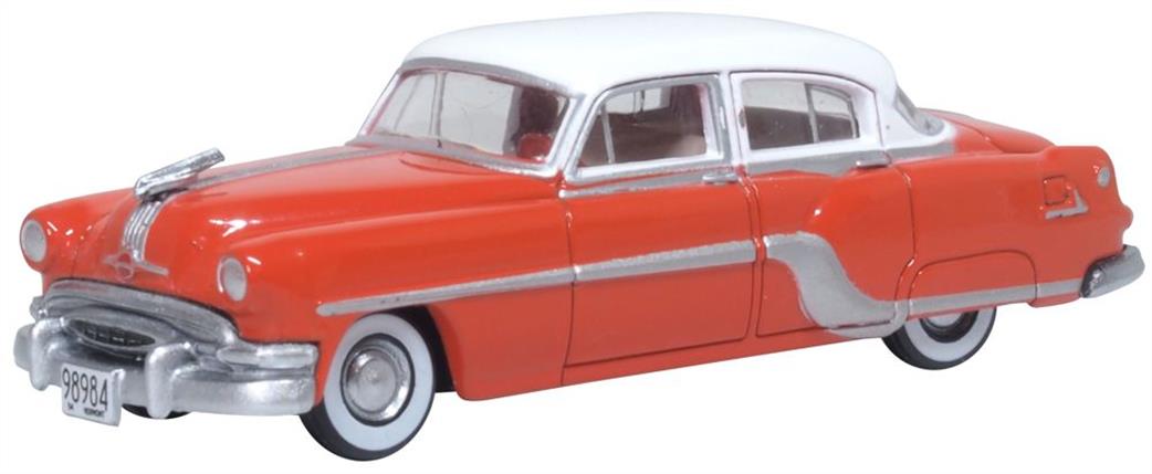 Oxford Diecast 1/87 87PC54004 Coral Red/Winter White Pontiac Chieftain 4 Door 1954