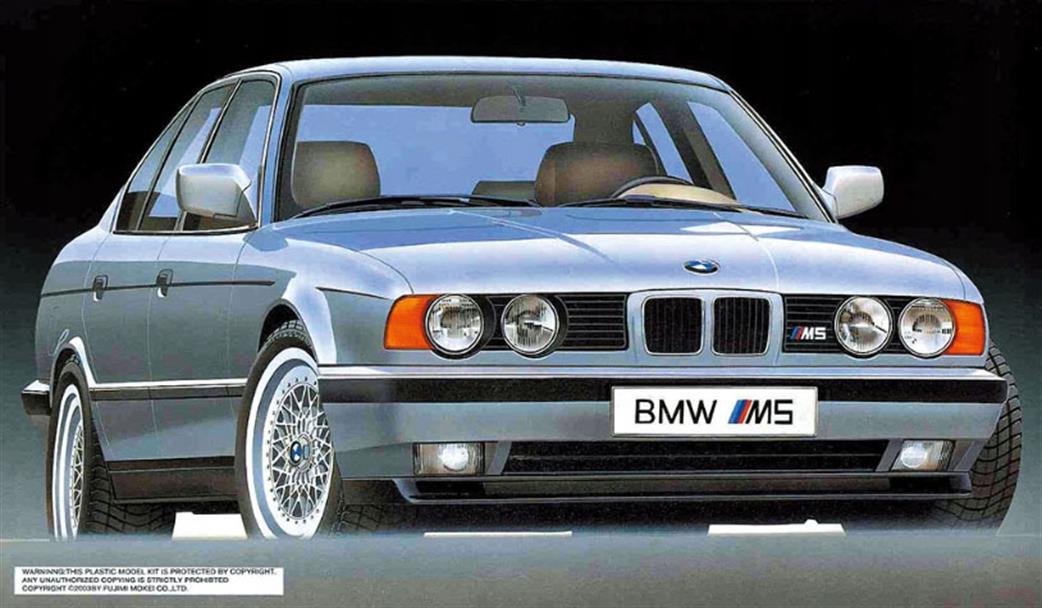 Fujimi 1/24 F126739 BMW M5 E34 Kit