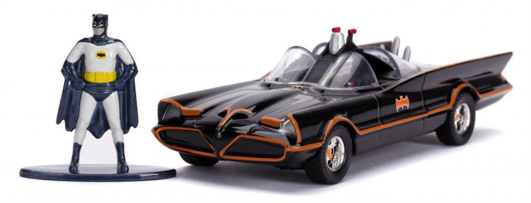 Jadatoys 1/32 JA31703 1966 Batmobile with Diecast Figure