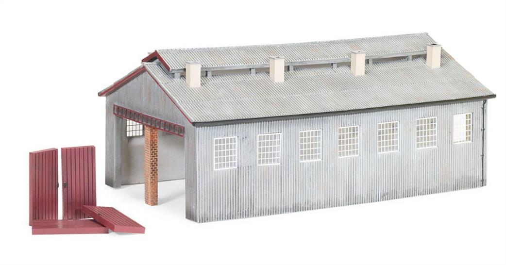 Hornby OO R7394 GWR Engine Shed Painted Cast Resin Building