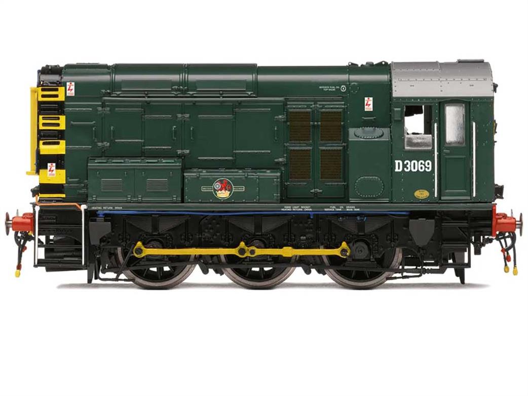 Hornby OO R30301TXS BR D3069 Class 08 400bhp 0-6-0 Diesel Shunter BR Green Wasp Stripe Ends Late Crest Sound Fitted