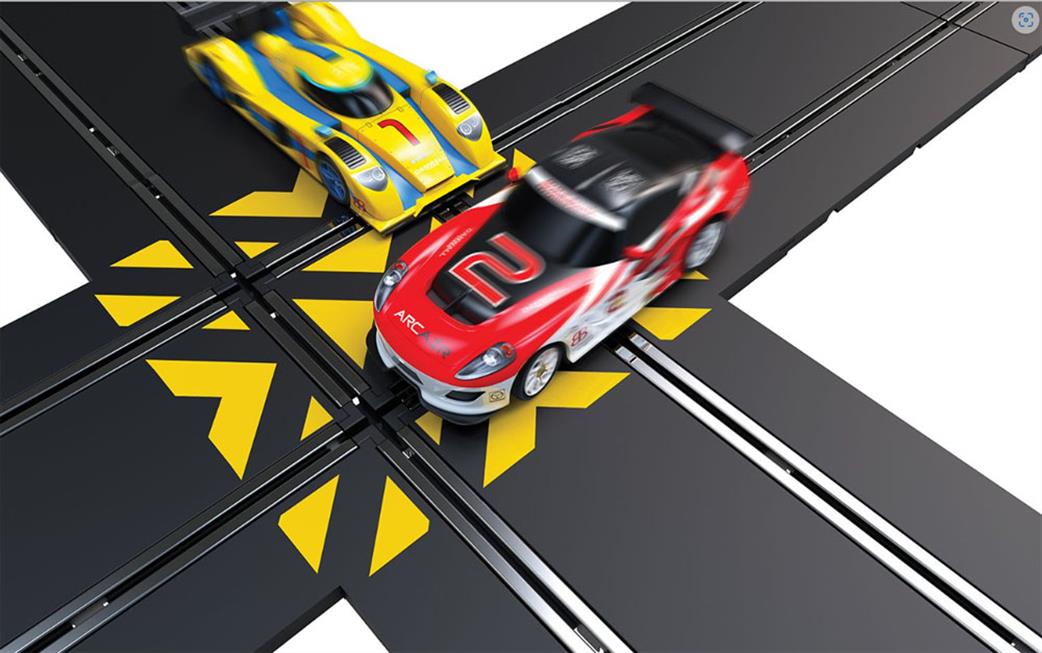 Scalextric 1/32 C8213 Cross Roads Track Accessory Pack