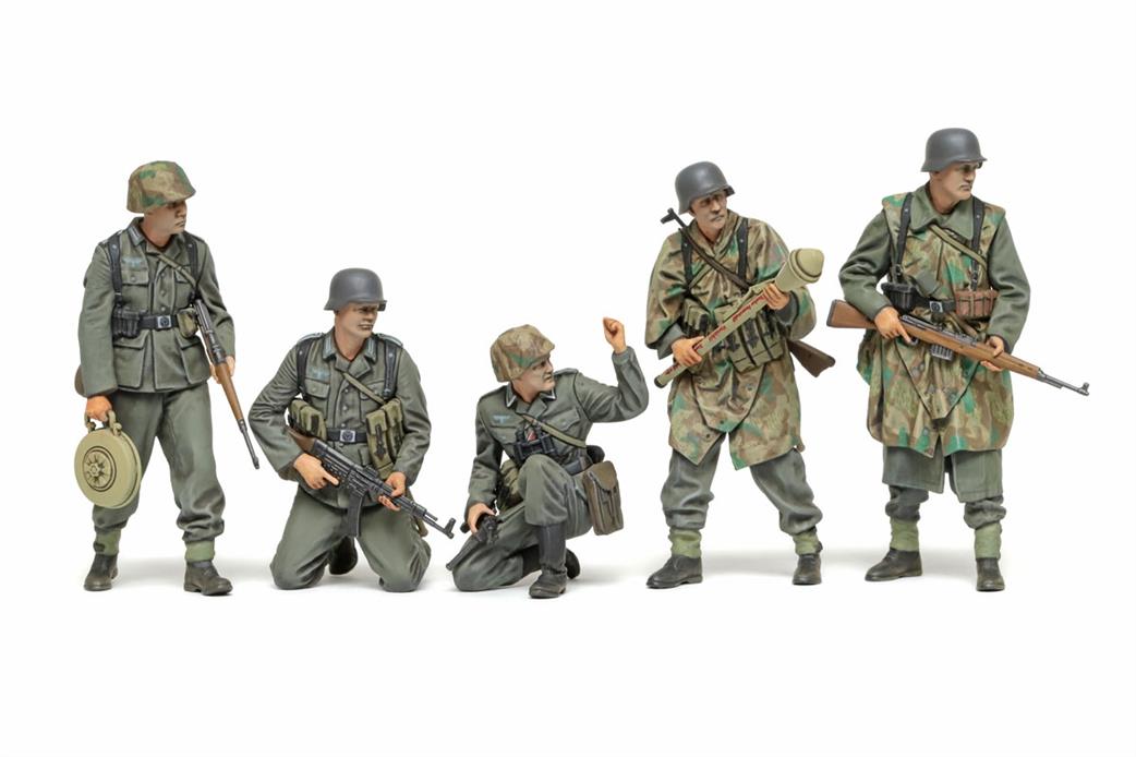 Tamiya 1/35 35382 German Infantry Late WW2 Figure Set