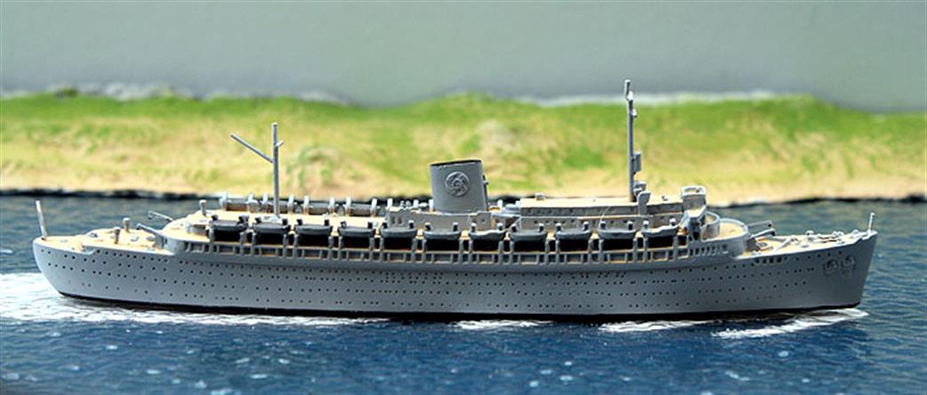 Coastlines 1/1250 CL-M528S Wilhelm Gustloff troop transport with wood-coloured decks