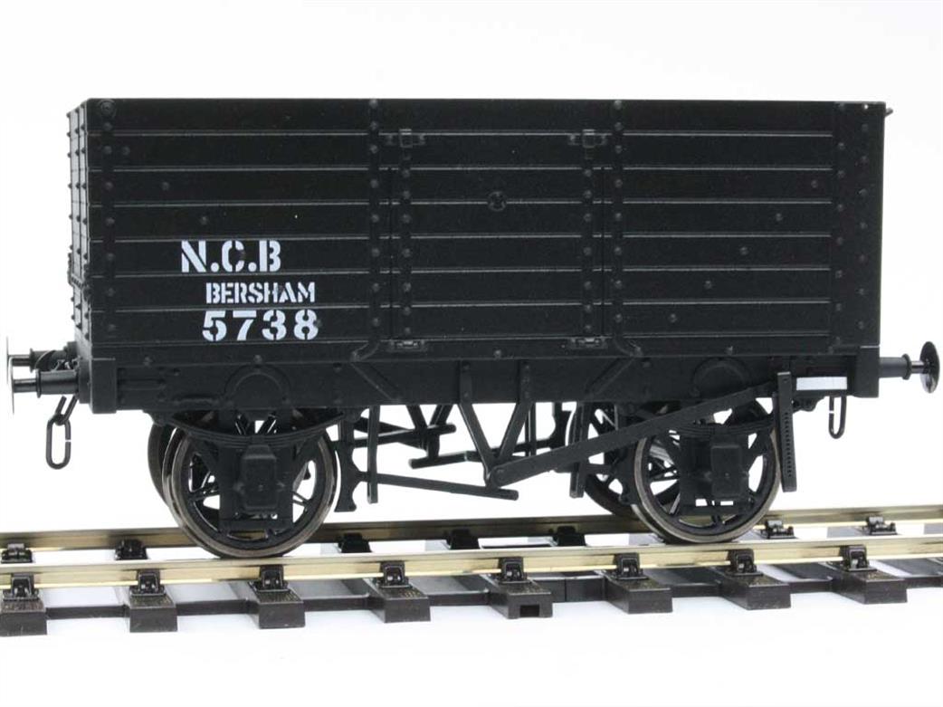 Dapol O Gauge 7F-073-017 NCB Bersham Colliery 7 Plank Open Coal Wagon 5738 RCH 1887 3 Door Type