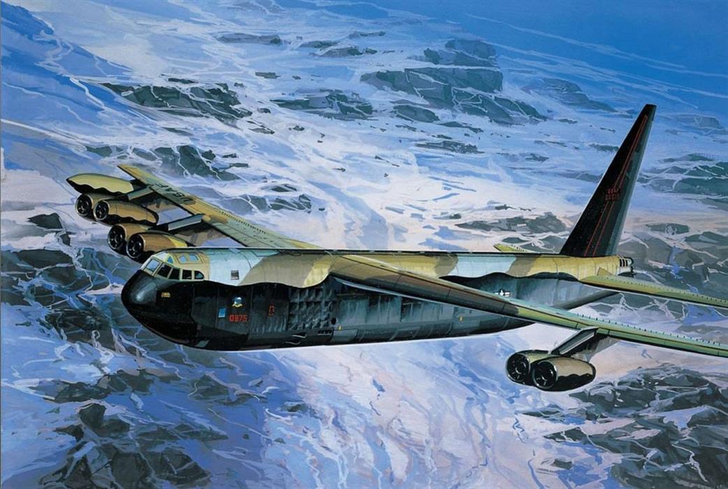 Academy 1/144 12632 B-52D Stratofortress USAF Heavy Bomber Plastic Kit