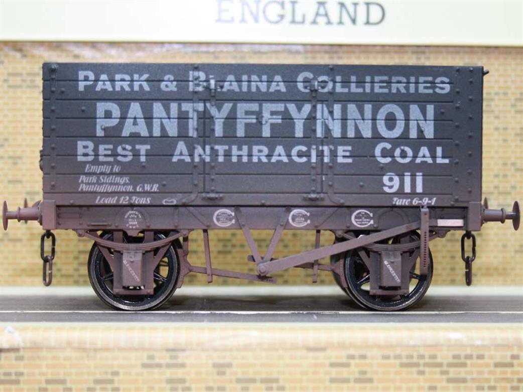 Dapol O Gauge 7F-073-016 Park & Blaina Collieries Pantyffynnon 7 Plank Open Coal Wagon 911 RCH 1887 3 Door Type Weathered