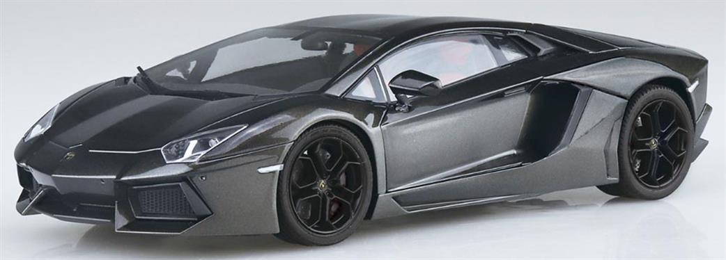 Aoshima 1/24 06202 Lamborghini Aventador Supercar Gun Metallic Kit