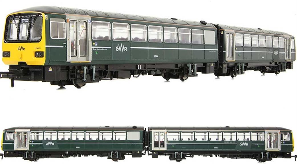 Bachmann EFE Rail OO E83021 GWR 143619 Class 143 2-Car Pacer Railbus Train GWR Green